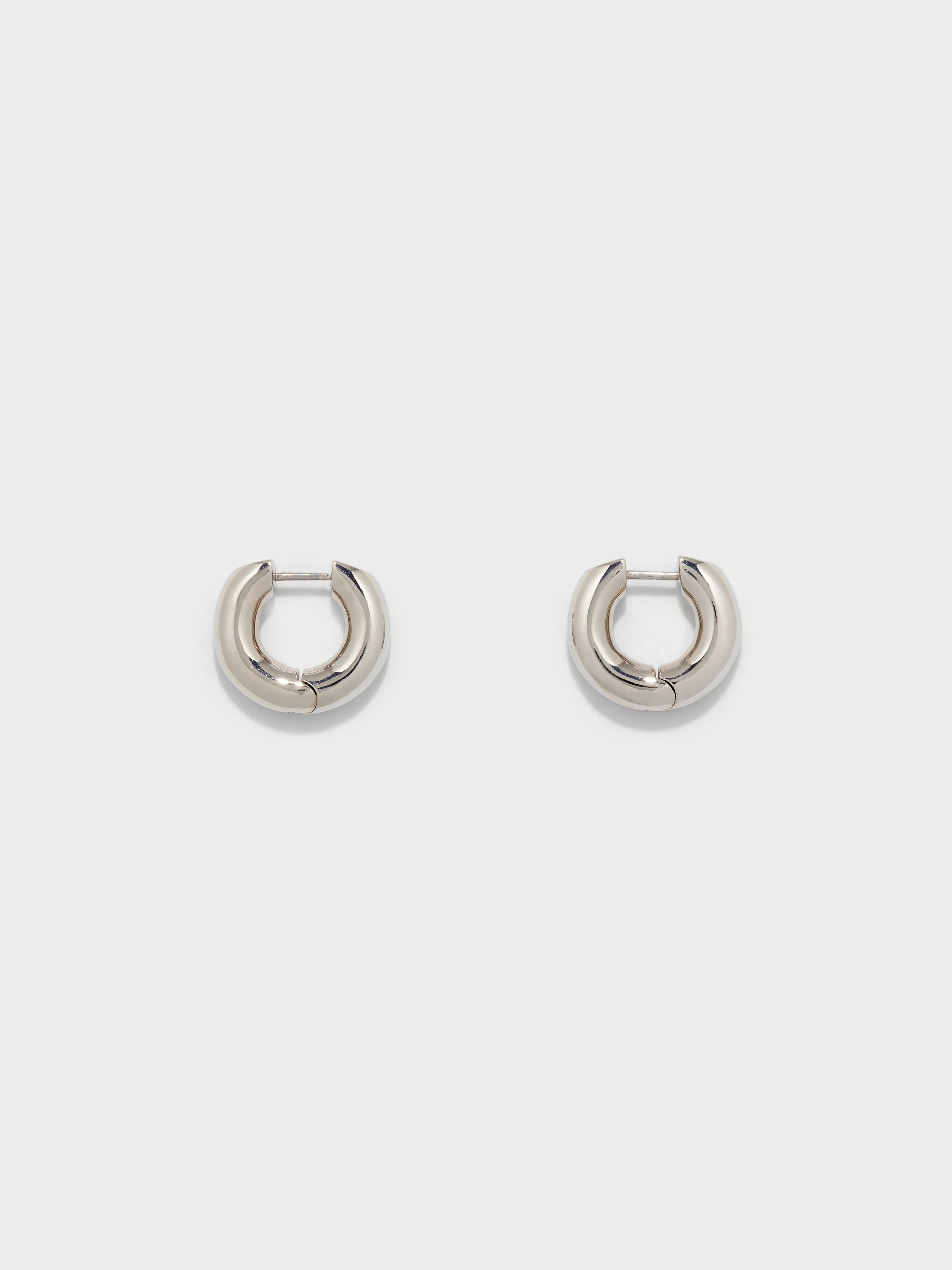 Alaya hoop earrings - Medium size, palladium-plated - Shop now.