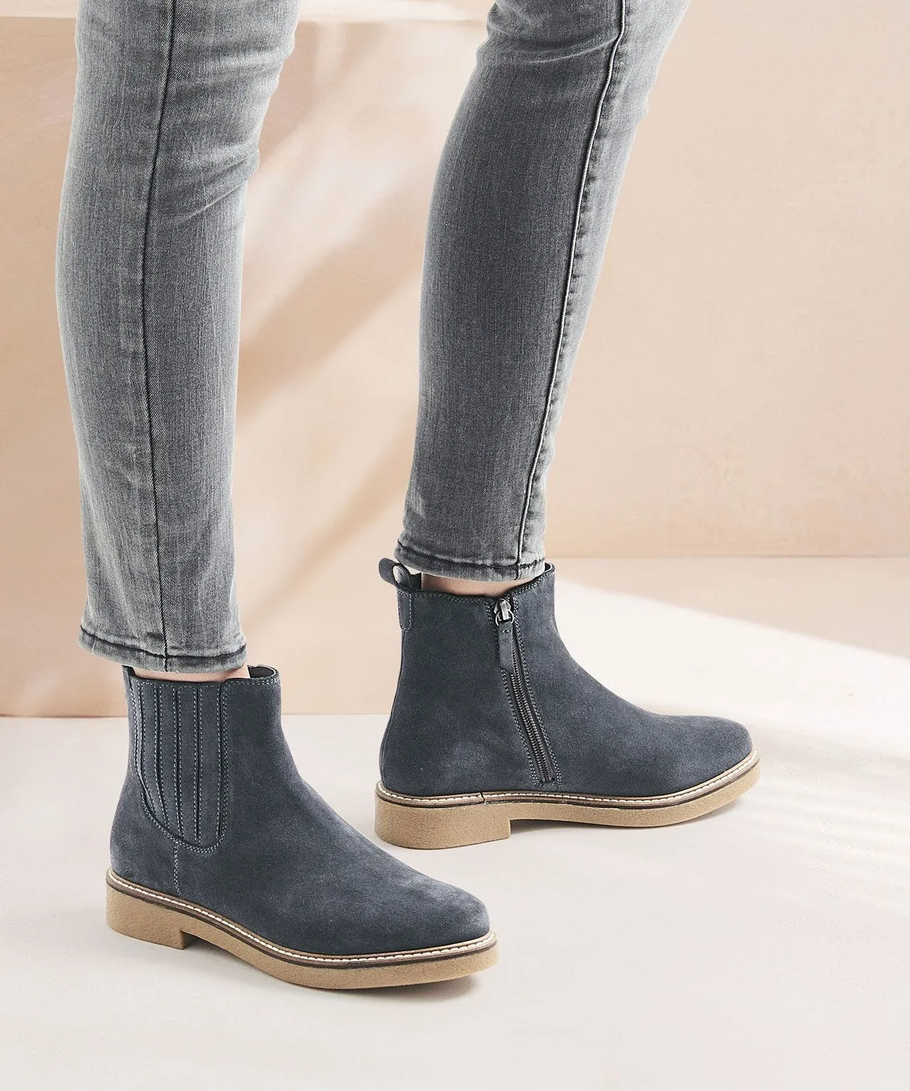 Fashionable Ankle Boots in Suede