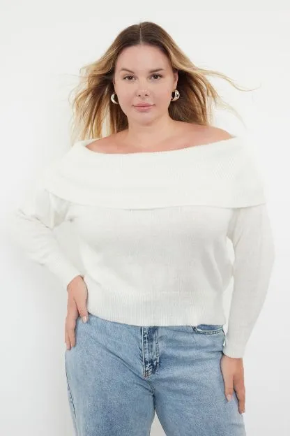 Knit Sweater with Collar