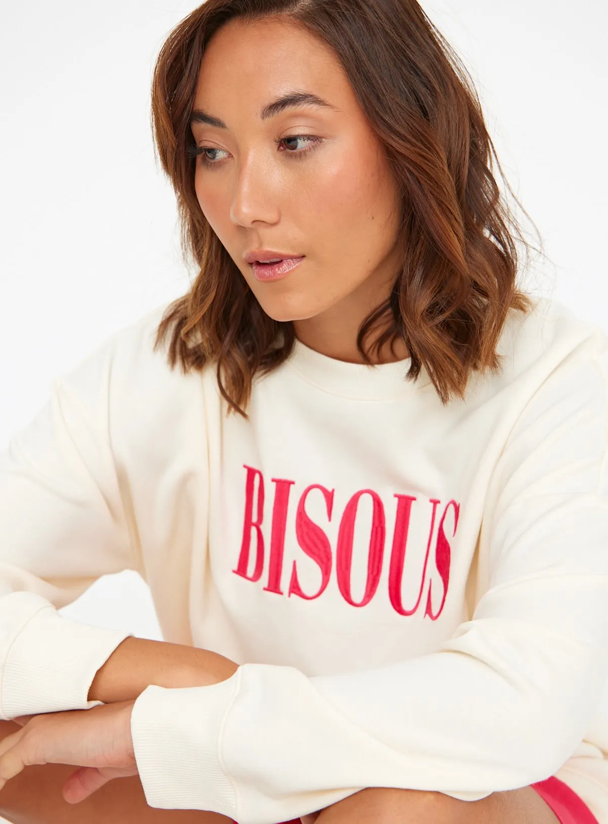 Cream Bisous Graphic Print Oversized Sweatshirt for Women - M Size