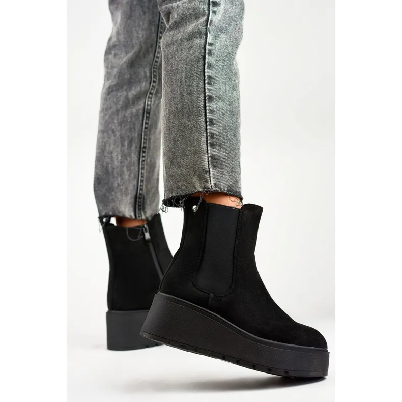 Laila suede wedge boots black