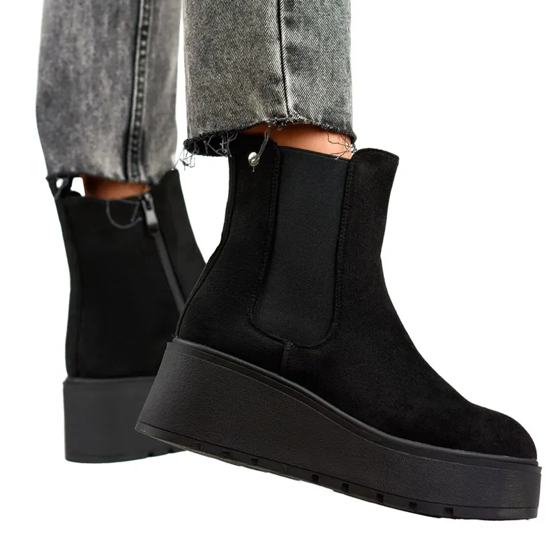 Laila suede wedge boots black