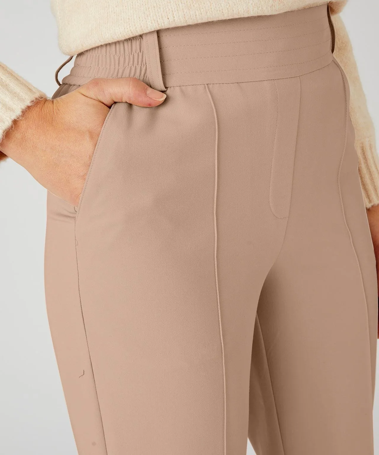 Pull-on Straight-leg Pants