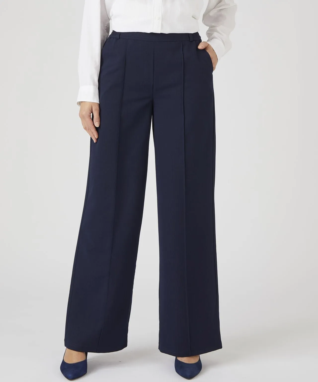 Wide-leg Pull-on Trousers