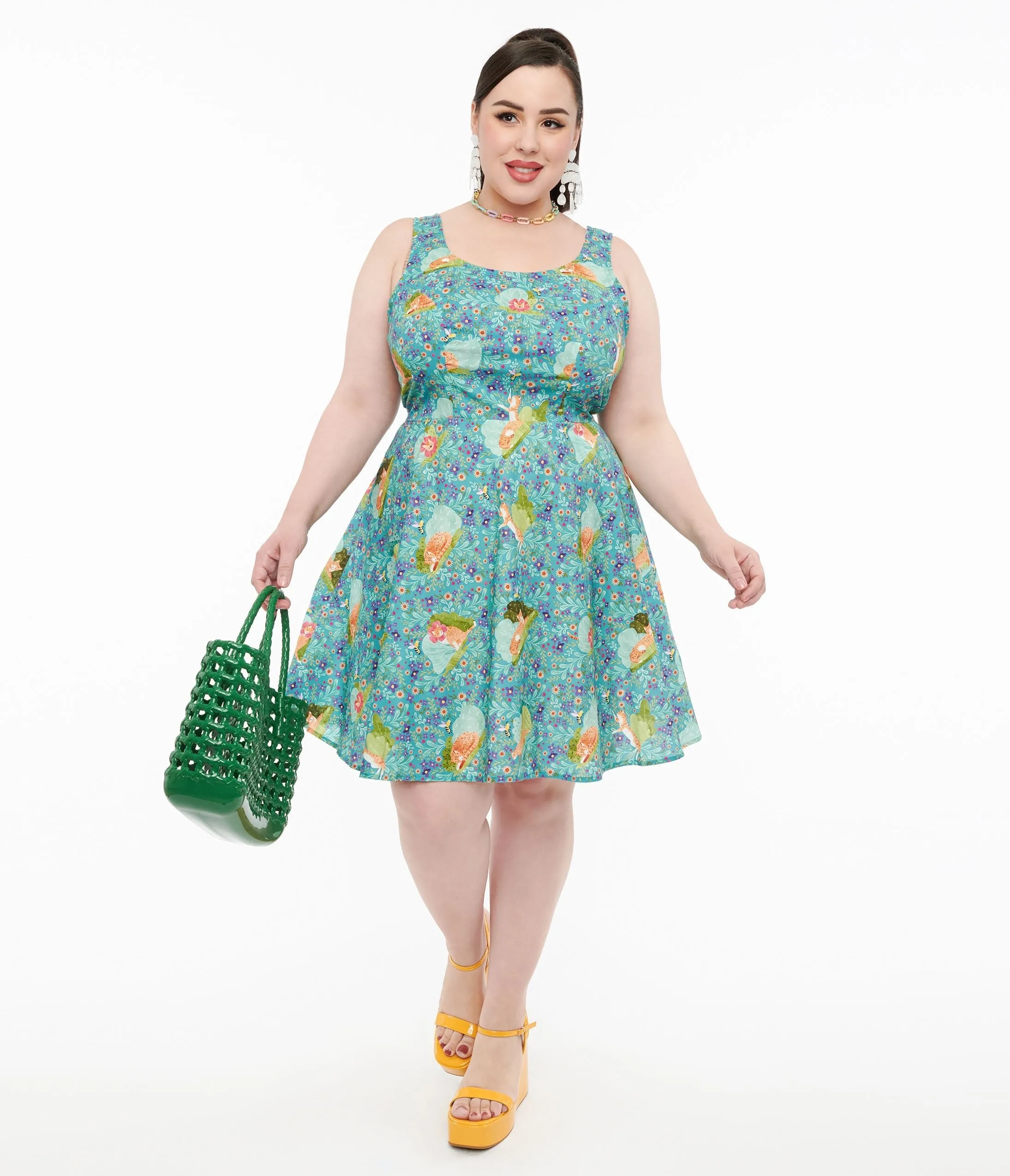 Retrolicious Plus Size Blue Cat Leaf Print Skater Dress